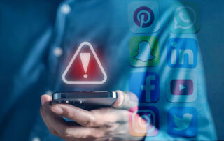 Las redes sociales podrían incluir etiquetas de advertencia similares a las del tabaco