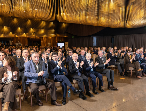 Asistentes: Premio Liderazgo Empresarial Asistentes: Premio Liderazgo Empresarial